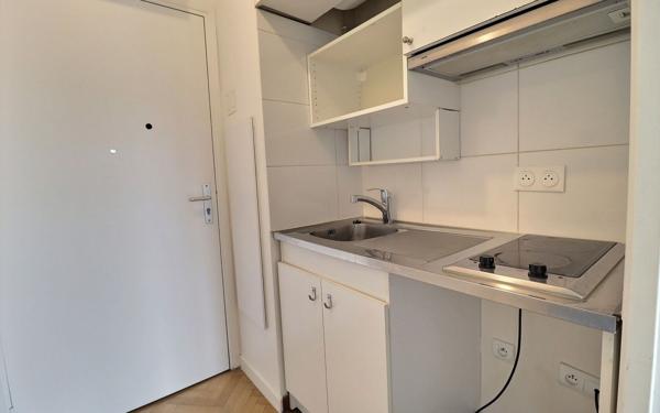 Appartement à vendre    1 pièce • 20,83 m2 Viroflay