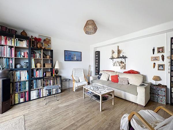 EXCLUSIVITE - Appartement, terrasse, 1 chambre - 54m² - Quartier recherché de Lanester