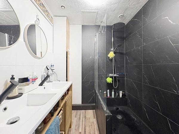 EXCLUSIVITE - Appartement, terrasse, 1 chambre - 54m² - Quartier recherché de Lanester