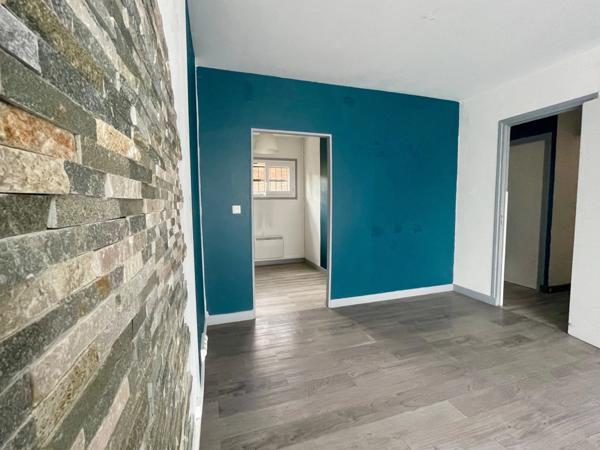 LOCAL ET APPARTEMENT à vendre proche de CHARTRES (28)