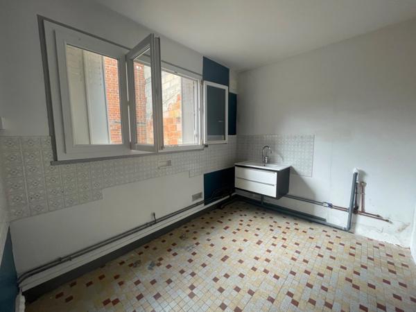 LOCAL ET APPARTEMENT à vendre proche de CHARTRES (28)