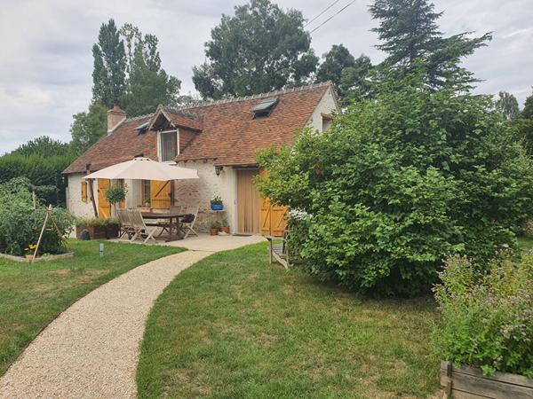 MAISON DE PAYS À VENDRE PROCHE DE SELLES SUR CHER