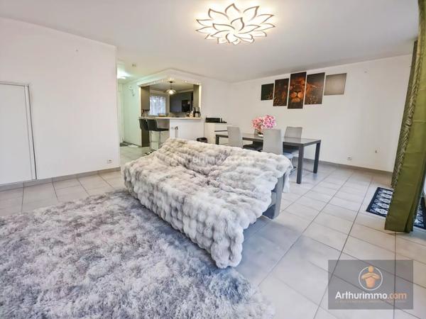 Vente                                                      Maison
                        
                     5 pièces                      93 m2                     à Bondoufle