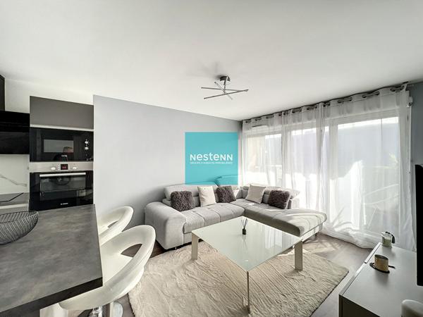 Uniquement chez NESTENN FRANCONVILLE ! Superbe appartement 3 Pièces Exposé Sud dans une Résidence de Standing. Balcon et place de parking en sous-sol. Quartier Jean Monnet.