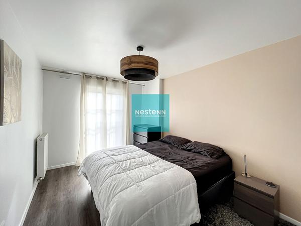 Uniquement chez NESTENN FRANCONVILLE ! Superbe appartement 3 Pièces Exposé Sud dans une Résidence de Standing. Balcon et place de parking en sous-sol. Quartier Jean Monnet.