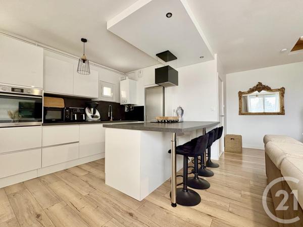 Appartement T4 à vendre  4 pièces - 74,35 m2 LA TOUR DU PIN - 38