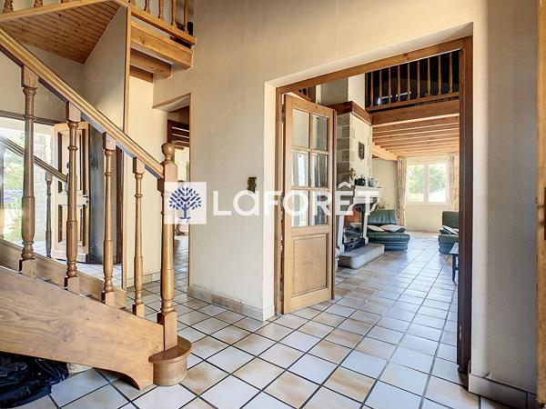 Achat maison près de NUEIL LES AUBIERS - 7 pièce(s) - 173 m² - 254 740 €