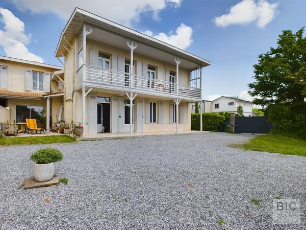 Villenave-d'Ornon – Maison – T6 – 220 m²