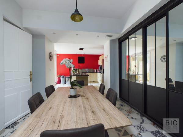 Villenave-d'Ornon – Maison – T6 – 220 m²