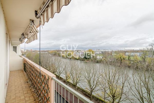 Croix de Pierre : T4 vue Garonne avec parking et caves !