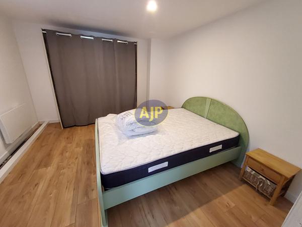 Appartement à louer Pontivy : 2 pièces, 33m² avec 1 chambre(s) à 650€ - AJP Immobilier Pontivy
