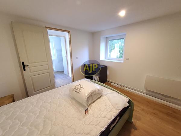 Appartement à louer Pontivy : 2 pièces, 33m² avec 1 chambre(s) à 650€ - AJP Immobilier Pontivy