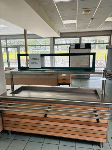 Local à usage de restauration 700 m2