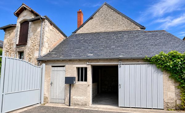 Maison ancienne en pierre à rénover – Fort potentiel – Centre d’Artannes-sur-Indre (37)