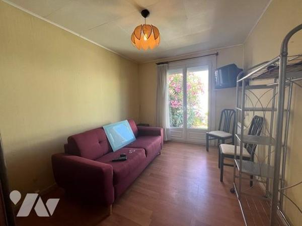 MAISON DE VILLE 2 CHAMBRES JARDIN GARAGE