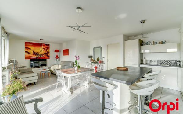 Appartement à vendre    4 pièces • 80,46 m2 Villeurbanne