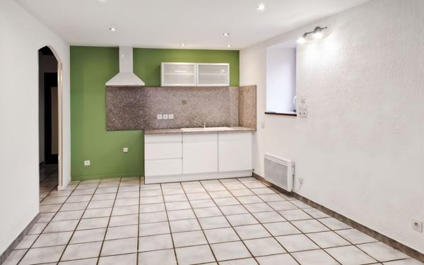 Maison à vendre    3 pièces •  Saint-Georges-les-Bains