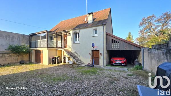 Maison à vendre 8 pièces 199 m² Saint-Amand-Montrond