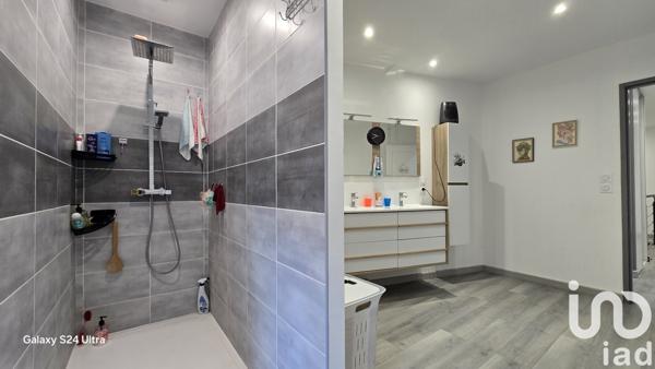 Maison à vendre 8 pièces 199 m² Saint-Amand-Montrond