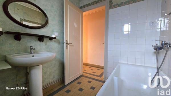 Maison à vendre 8 pièces 199 m² Saint-Amand-Montrond