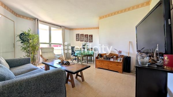 Appartement
         3 pièces
        - 65 m² Exclusivité 219 000 € *