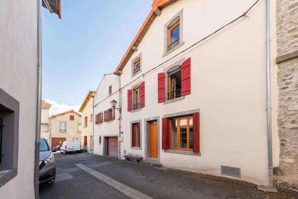 Maison à vendre 6 pièces 200m² Mozac (63200)