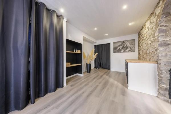 Maison à vendre 6 pièces 200m² Mozac (63200)