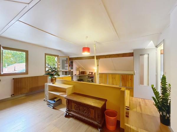 Maisonsur les hauteurs de LUCINGES (74)