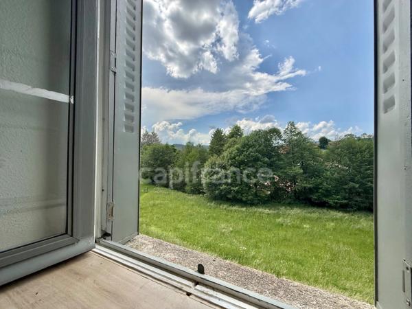 MAISON DE 80 M², TERRAIN CLOS DE 670 M², TERRASSE DE 35 M², 3 CHAMBRES ET 3 GARAGES