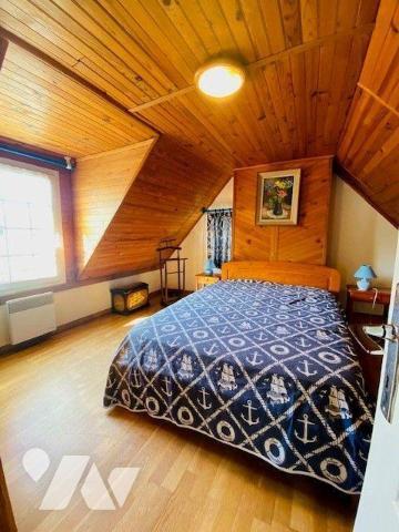 A Vendre à Trégastel (22730) en Côtes-d'Armor (22), Proche des plages et commerces, expo Sud, u...