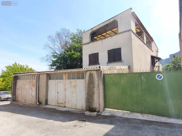 Achat - Maison Les Mées 04190 7 pièces 400 m 2 496 m 2