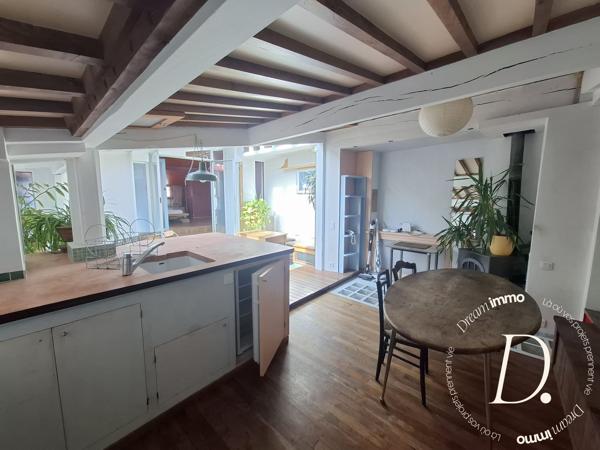 Magnifique maison de village, 5 pièces à Poussan