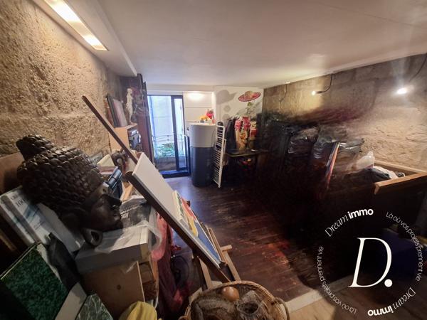 Magnifique maison de village, 5 pièces à Poussan
