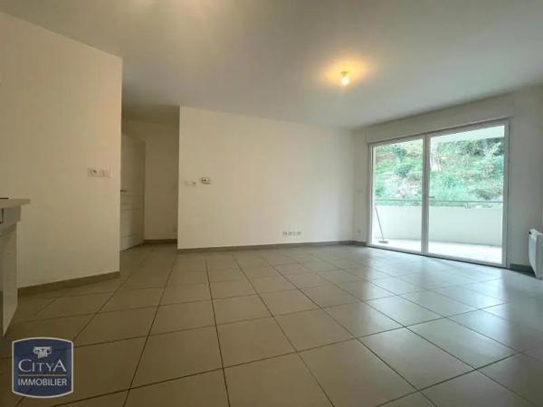 Appartement à louer 2 pièces 39.98m² Villeneuve-lès-Avignon (30400)