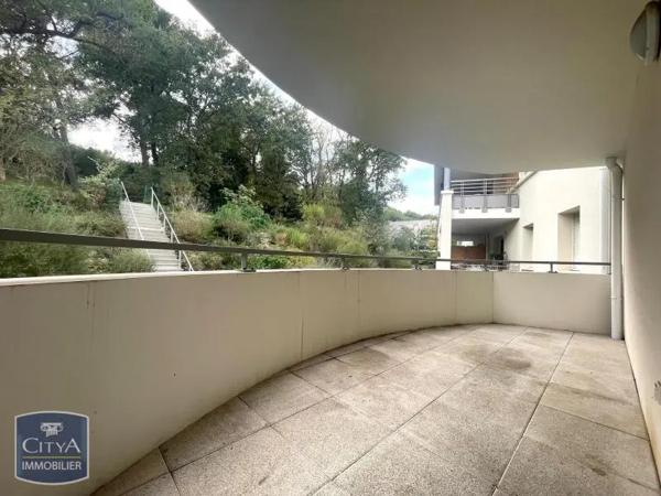 Appartement à louer 2 pièces 39.98m² Villeneuve-lès-Avignon (30400)