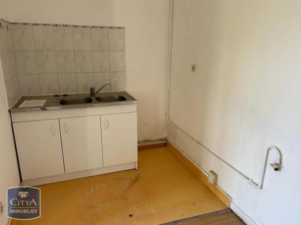 Appartement à louer 3 pièces 105.4m² La Fère (02800)