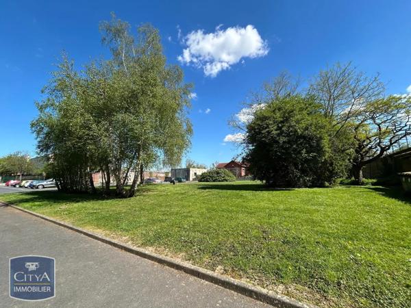 Appartement à louer 3 pièces 105.4m² La Fère (02800)