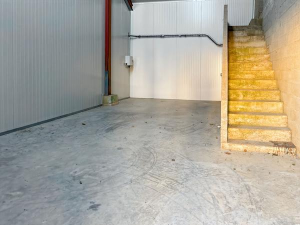 Entrepôt de 103m2 PERIGNY SUR YERRES
