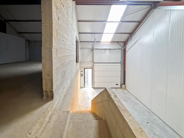 Entrepôt de 103m2 PERIGNY SUR YERRES
