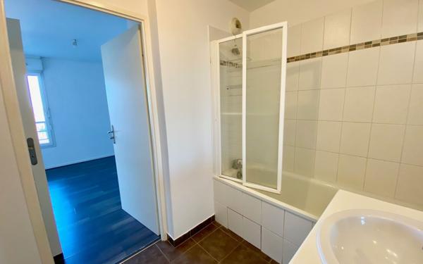 Appartement à vendre    2 pièces • 37,84 m2 Combs-la-Ville