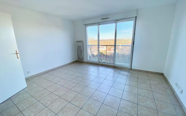 Appartement à vendre    2 pièces • 37,84 m2 Combs-la-Ville