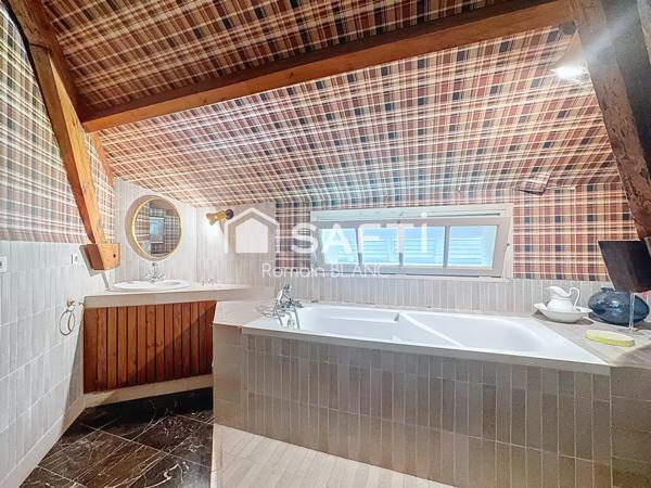 Maison de Maître de 272 m² sur 9000 m² de parc arboré à Carbonne