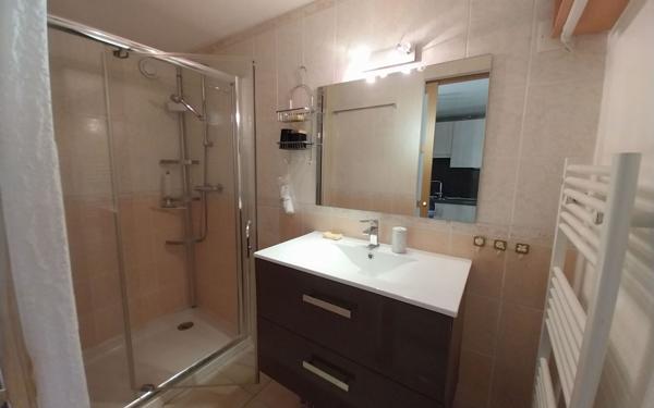 Maison à vendre    3 pièces • 40 m2 Marseillan