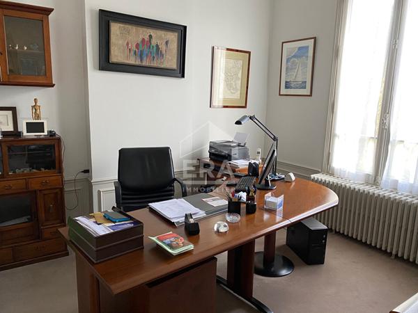 20630 - En centre ville grande maison bourgeoise à vendre en viager