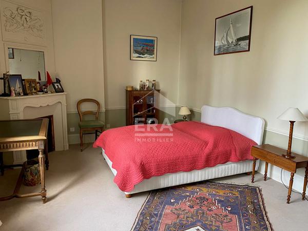 20630 - En centre ville grande maison bourgeoise à vendre en viager