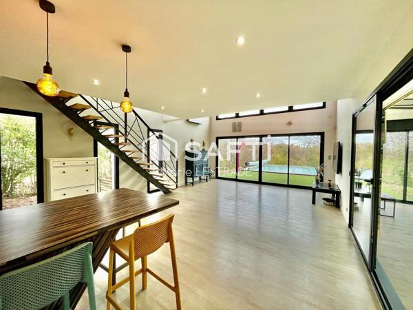 Une cabane moderne dans les arbres...!