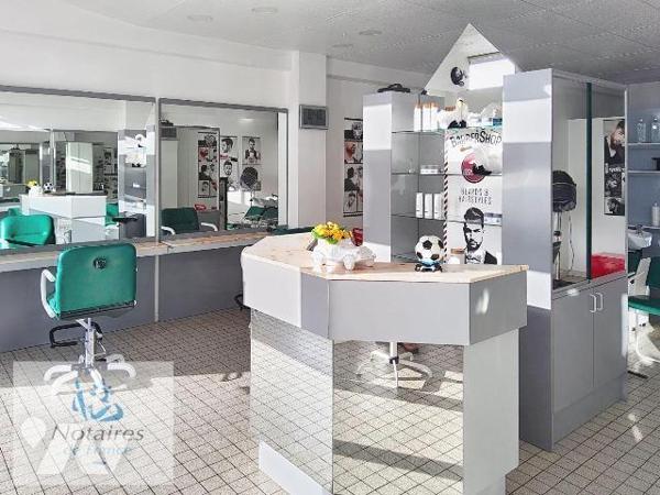 EN EXCLUSIVITE CHEZ VOTRE NOTAIRE !!!
Murs Local Commercial Vente - Hazebrouck

Local commer...