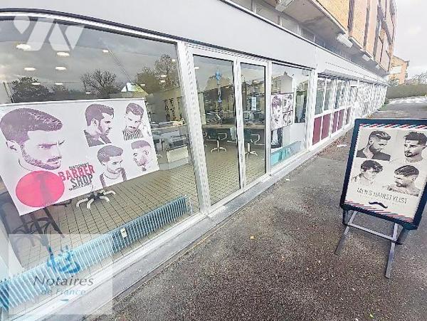 EN EXCLUSIVITE CHEZ VOTRE NOTAIRE !!!
Murs Local Commercial Vente - Hazebrouck

Local commer...