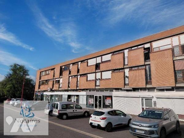 EN EXCLUSIVITE CHEZ VOTRE NOTAIRE !!!
Murs Local Commercial Vente - Hazebrouck

Local commer...