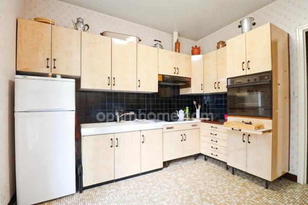 Maison Familiale Plain Pieds élevée sur sous-sol de 230 m² - 10 pièces -5 Chambres - Terrain 4000 m² environ 87190 MAGNAC LAVAL